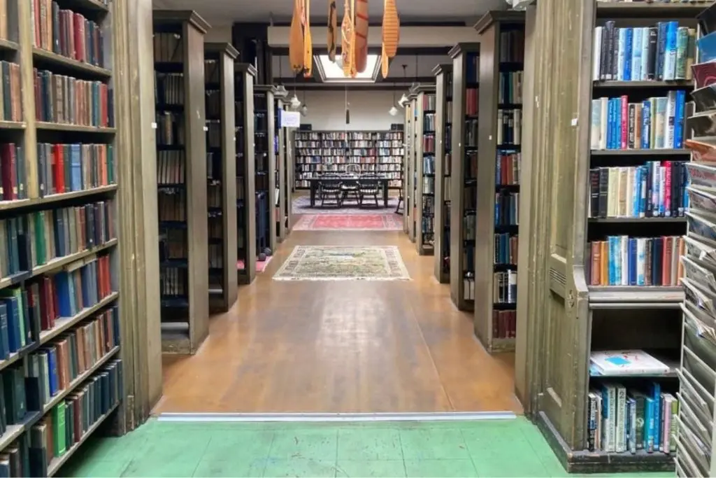 Who Knew? There’s a 200-Year-Old Library Hiding Above Chapel Street